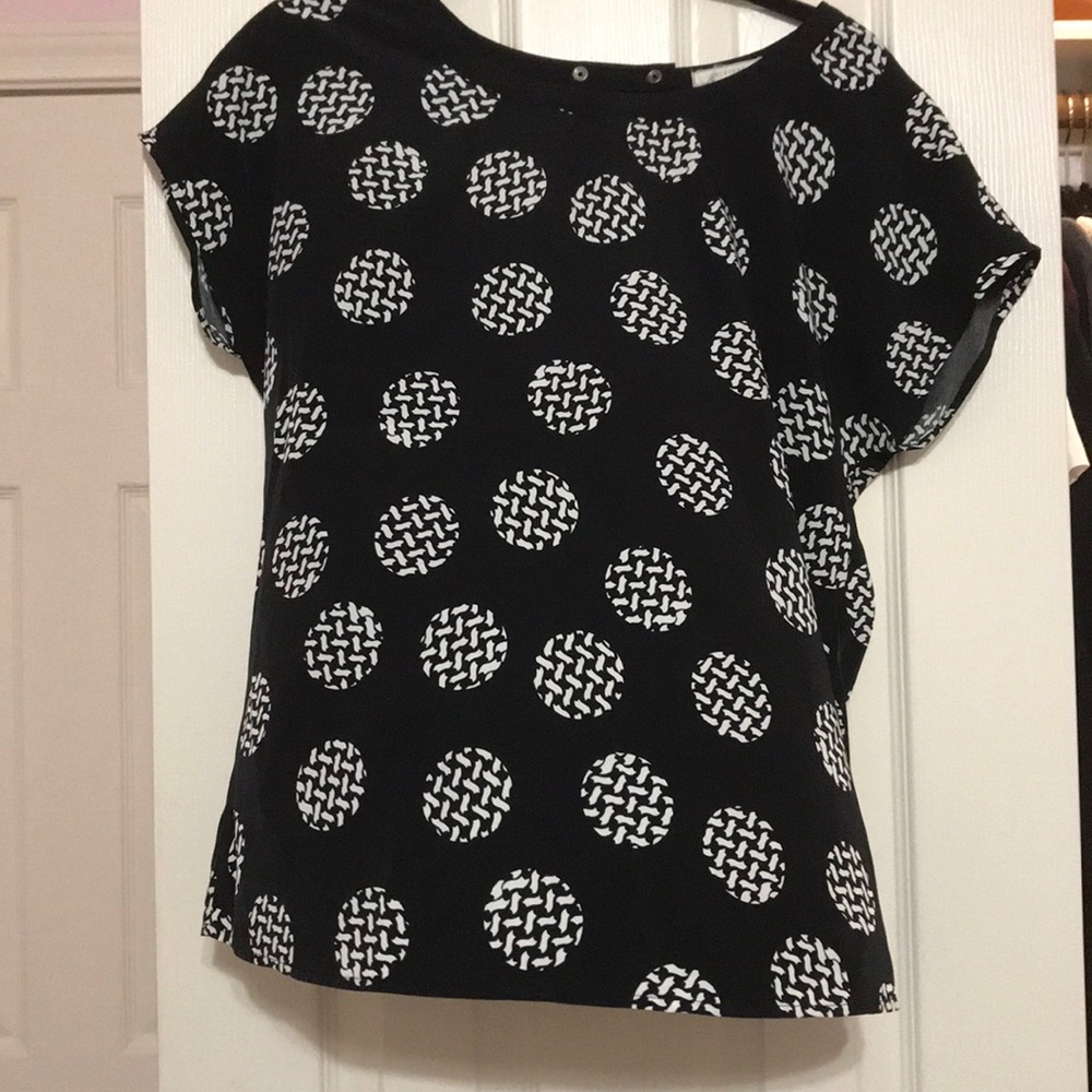 Black/white printed top